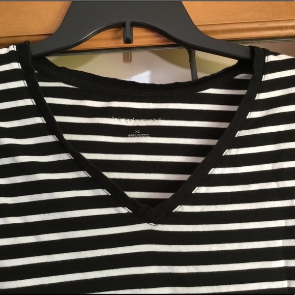 Maternity tee - Picture 3 of 3